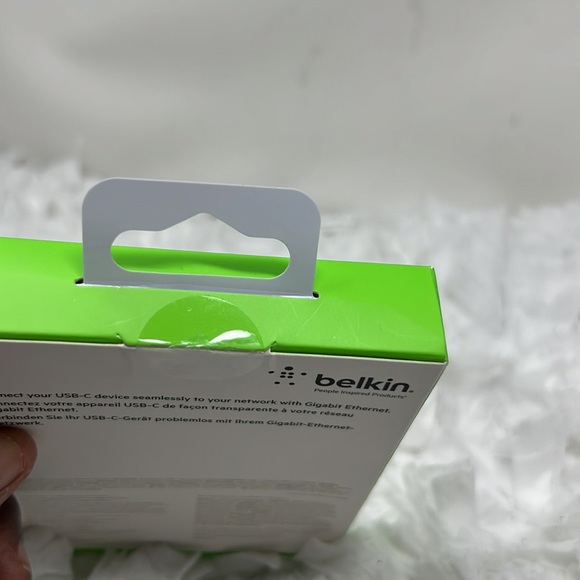 Belkin USB-C to Ethernet Adapter 14cm (5in) - Picture 4 of 6